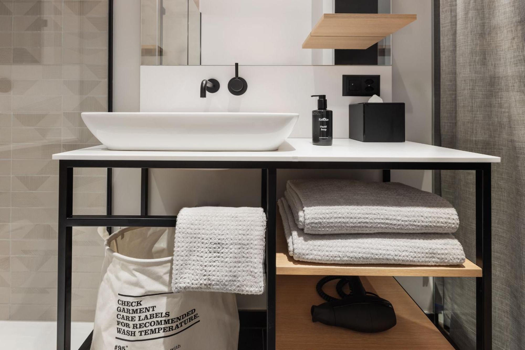Stay Kooook Geneva City - Online Check In New Opening 외부 사진